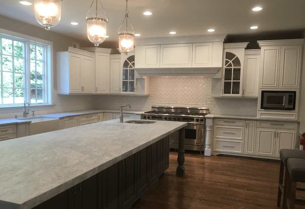 Thick Quartz Countertop on Large Kitchen Island