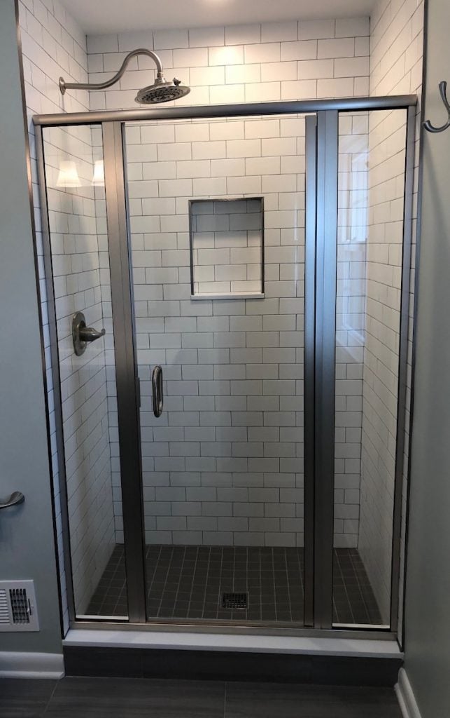 Grey Grout with White Subway Tile