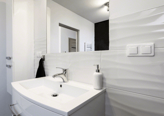 https://monkshomeimprovements.com/wp-content/uploads/2019/08/wavy-bathroom-tile-e1566324477214.png