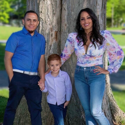 Eric Alvarez and family